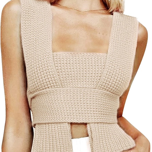 Crochet bandage wrap top. Tie multiple ways - Picture 2 of 3